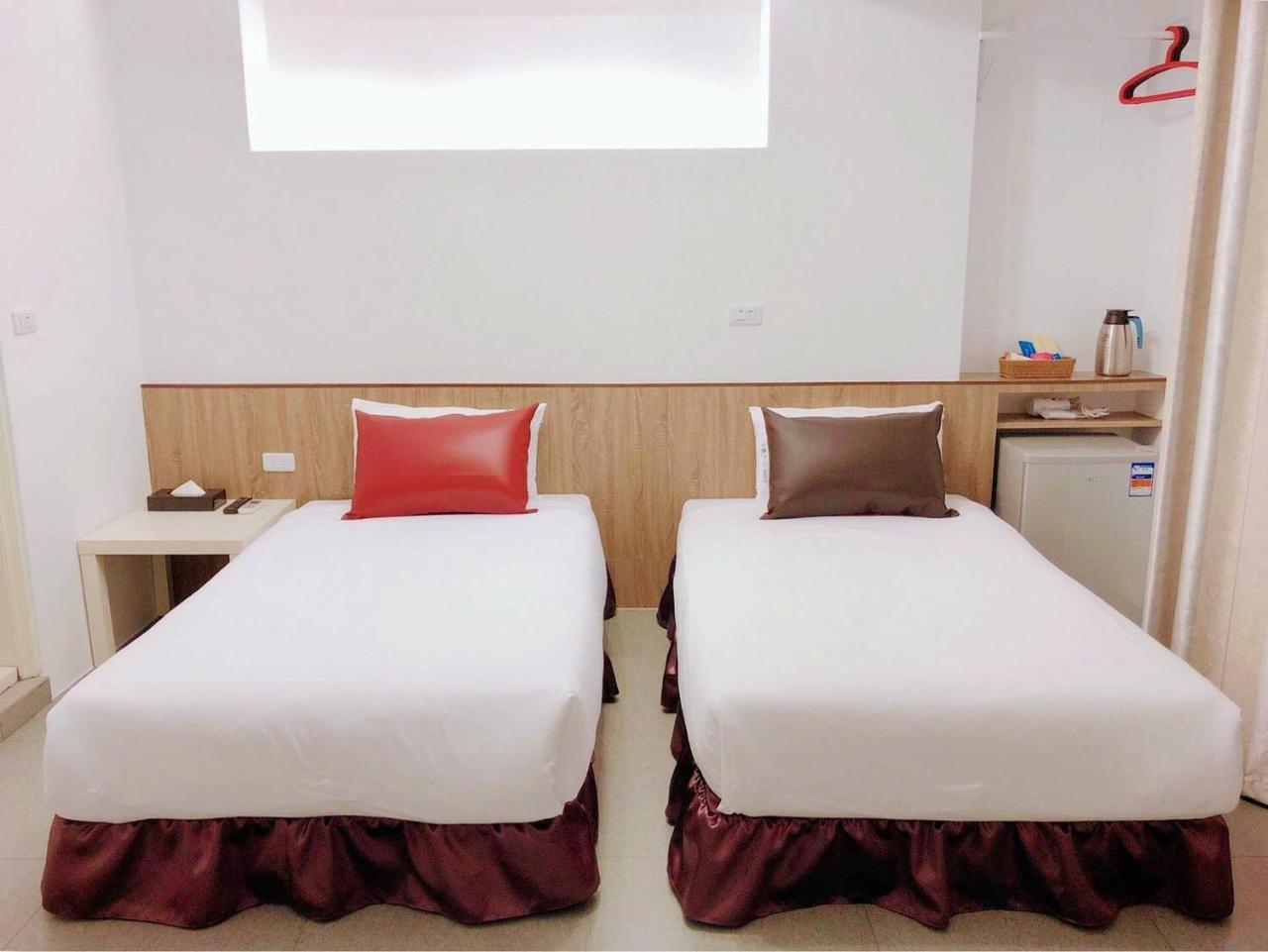 Grano House Hostel Đài Trung Ngoại thất bức ảnh